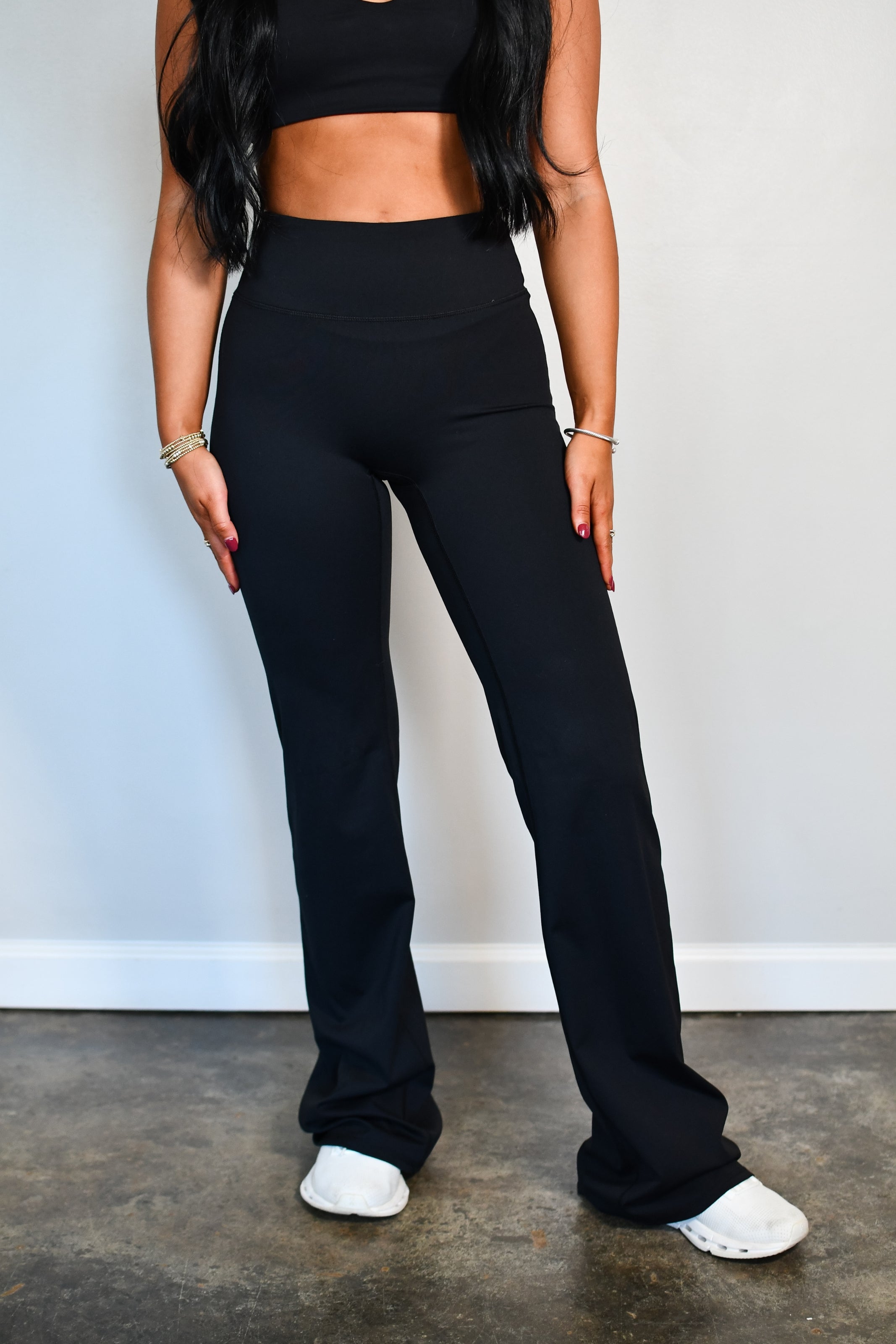 The Core Flare Leggings - Black