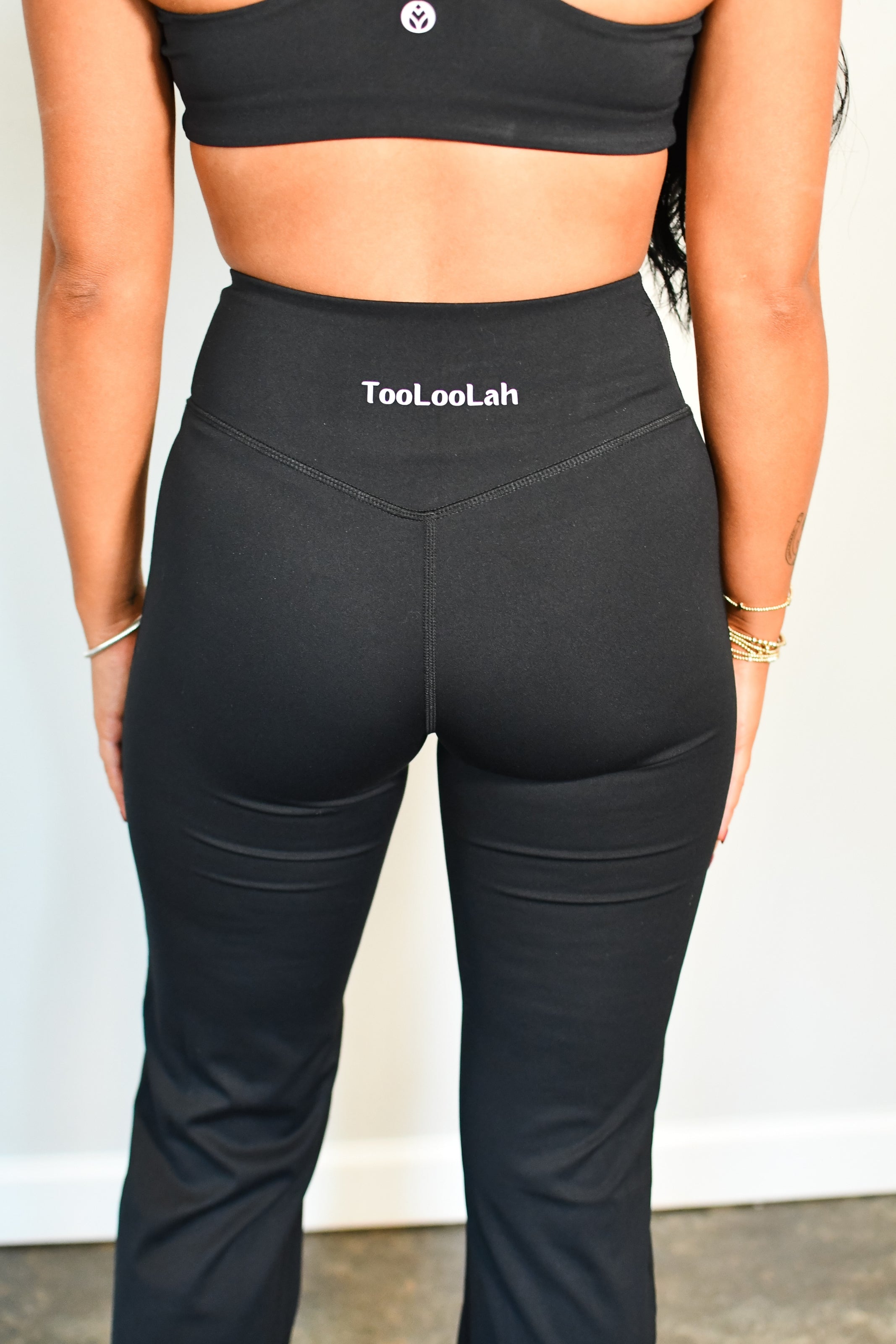 The Core Flare Leggings - Black