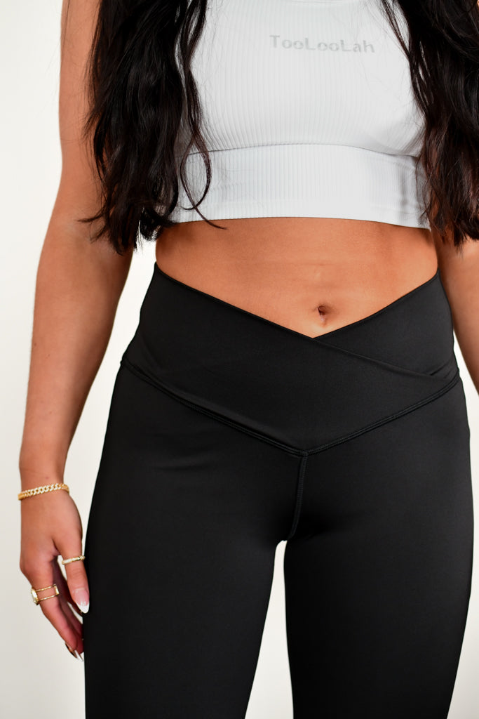 Cross Form Flare Leggings - Black