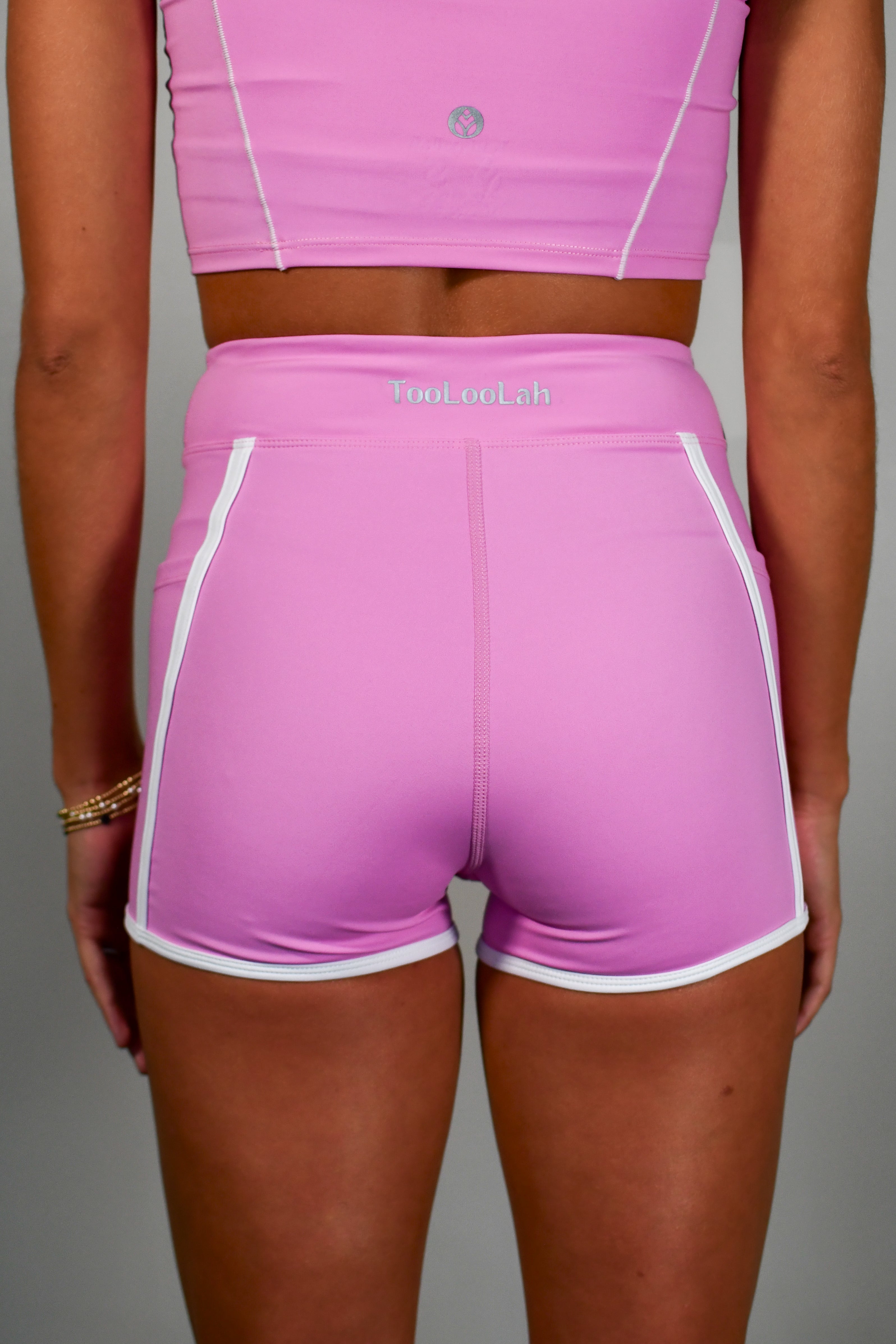 Outline Contrast Shorty Shorts - Candy Pink/White