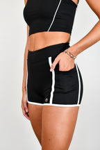 Outline Contrast Shorty Shorts - Black/White