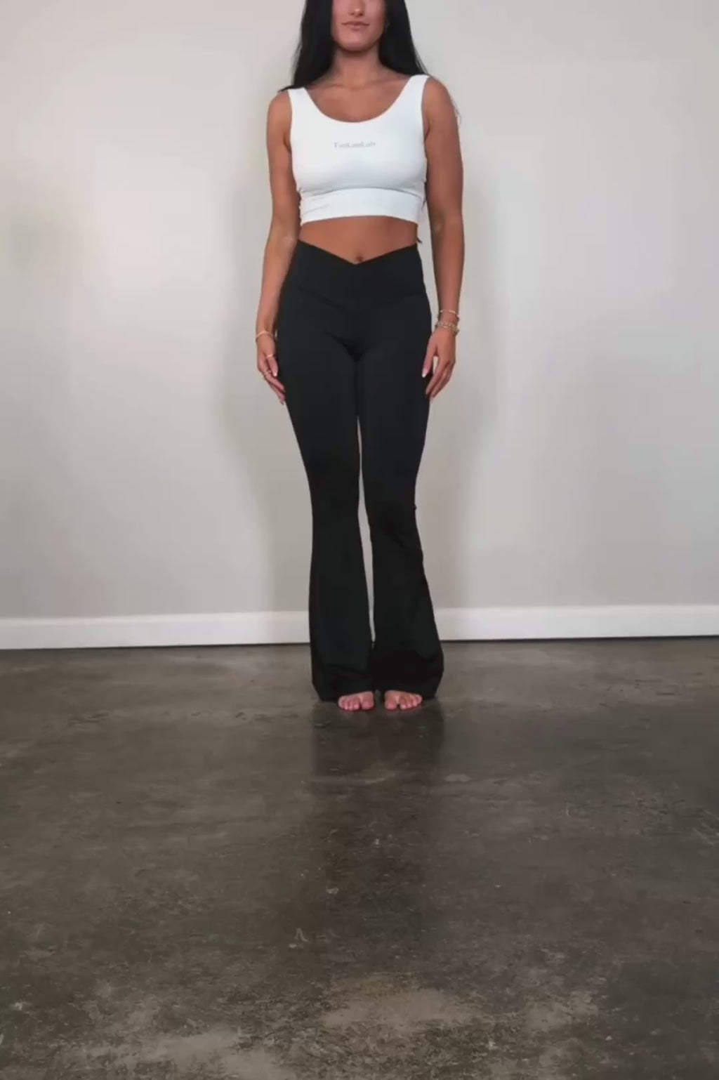 Cross Form Flare Leggings - Black